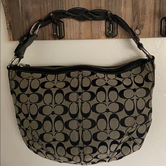 Coach black signature hobo handbag - Picture 2 of 5
